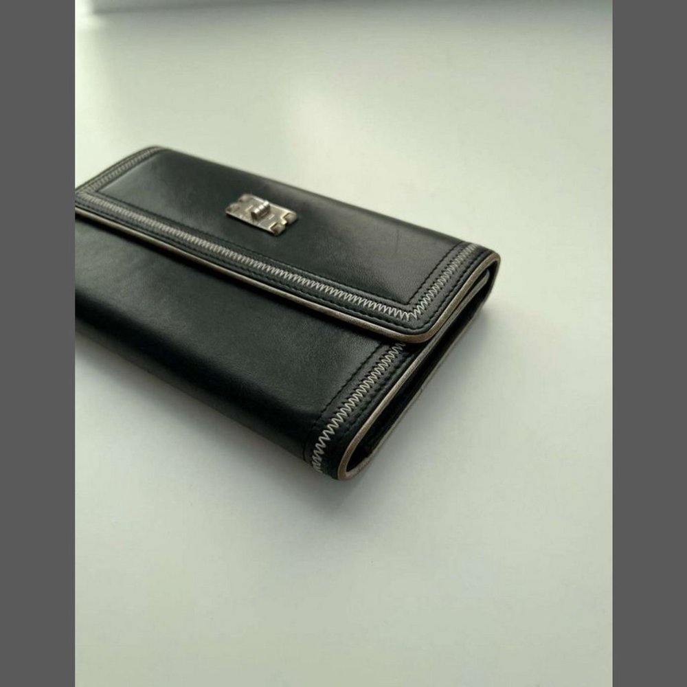 Chanel Wallet - Picture 5 of 10